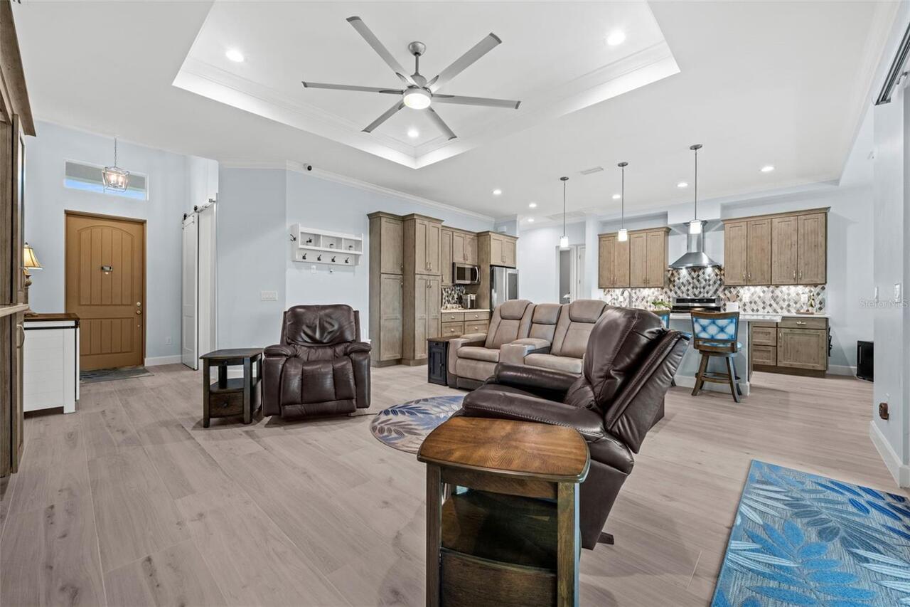 Listing Photo 11