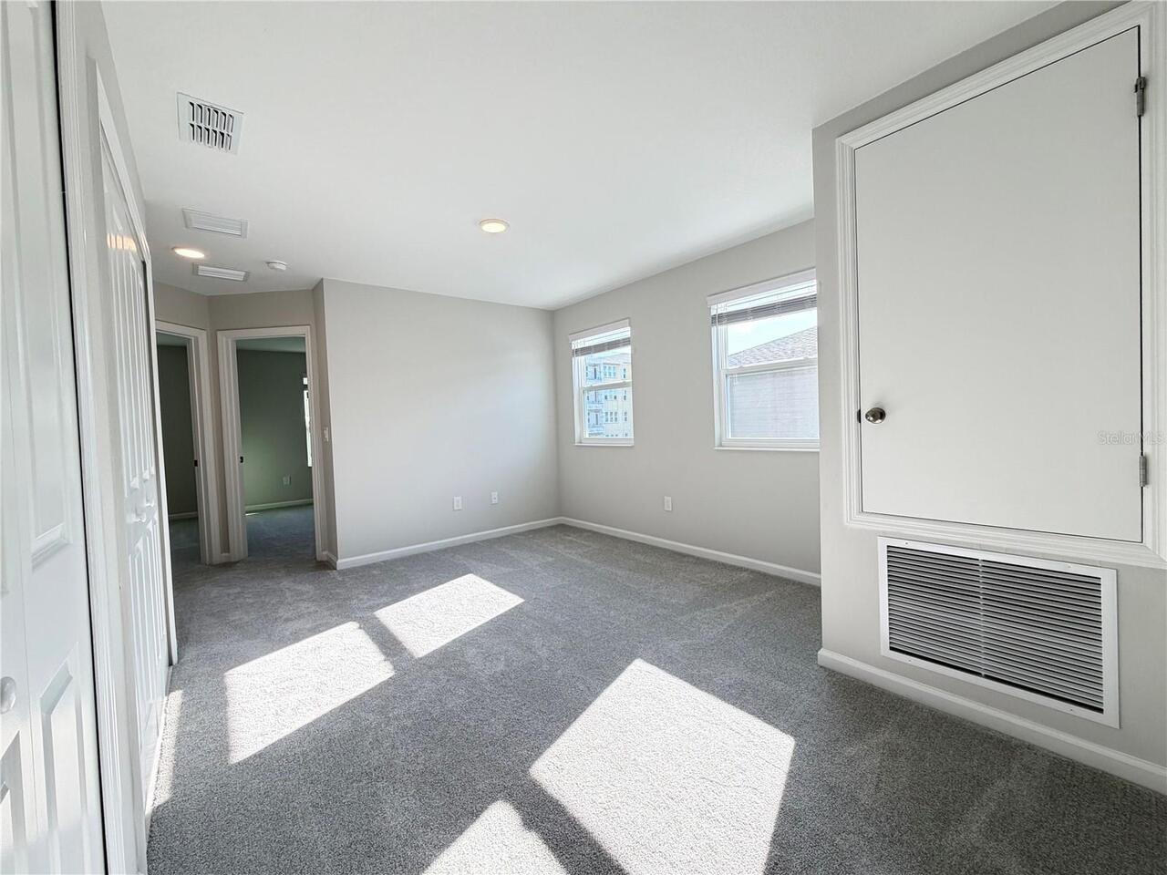 Listing Photo 14