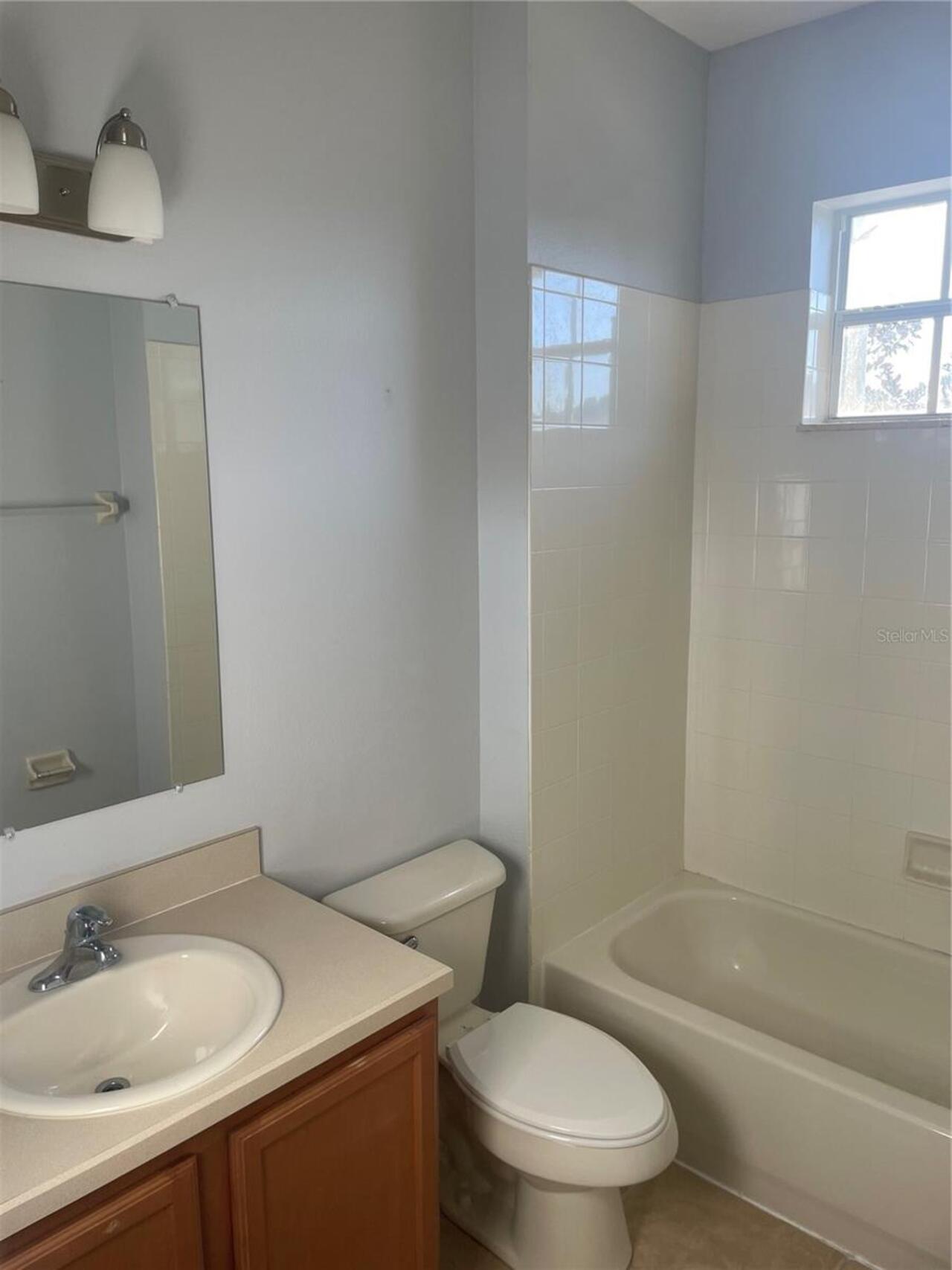 Listing Photo 12