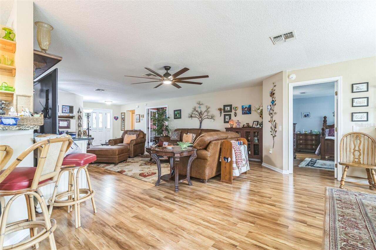 Listing Photo 7