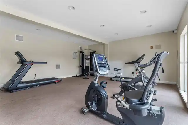 Listing Photo 12