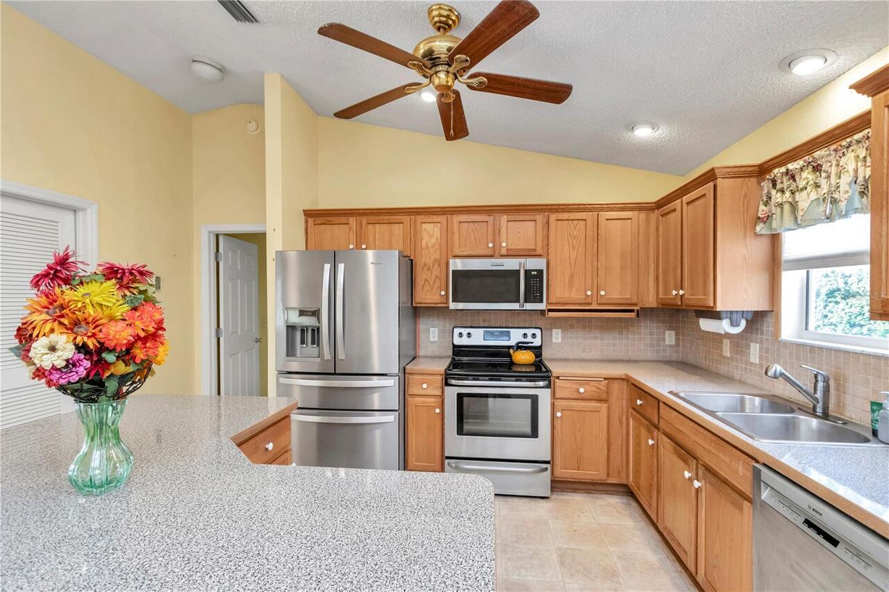 Listing Photo 10