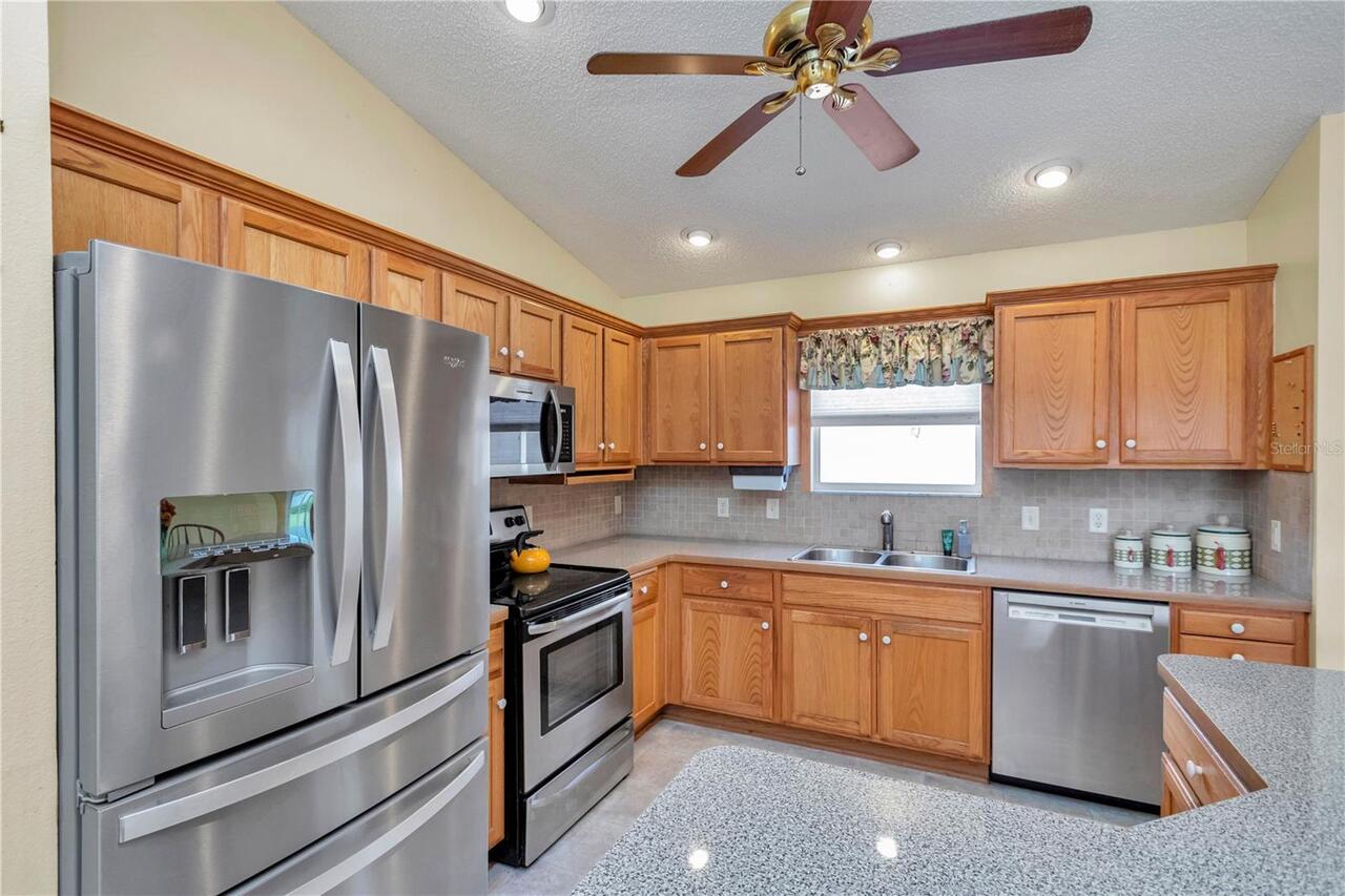 Listing Photo 8
