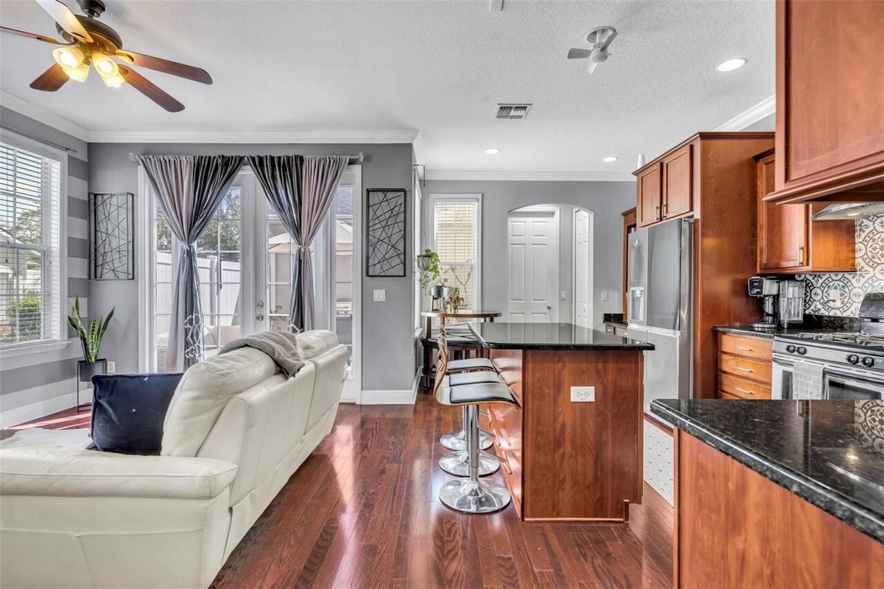 Listing Photo 10