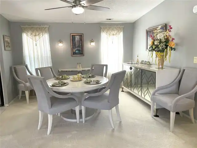 Listing Photo 9