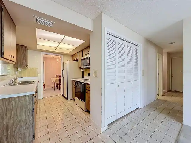 Listing Photo 16
