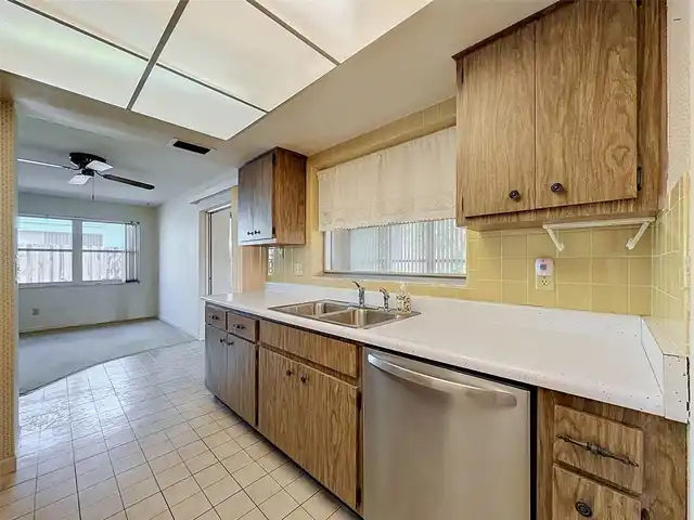 Listing Photo 19