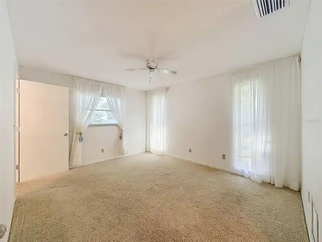 Listing Photo 36