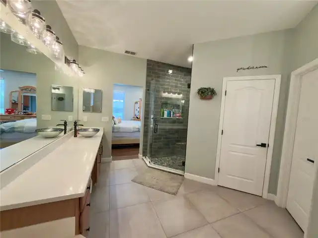 Listing Photo 13