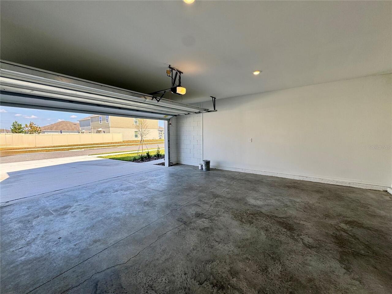 Listing Photo 10
