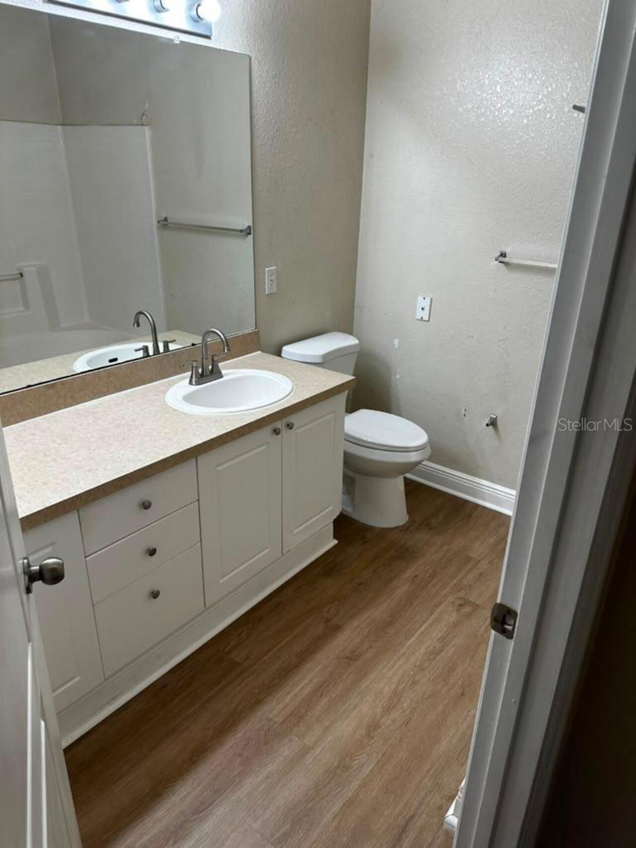 Listing Photo 9