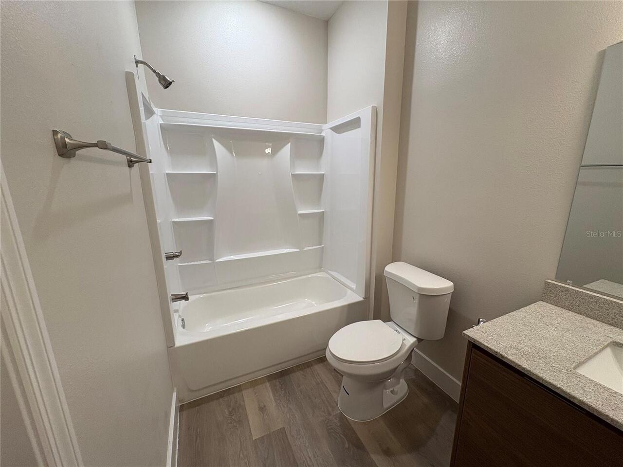 Listing Photo 15