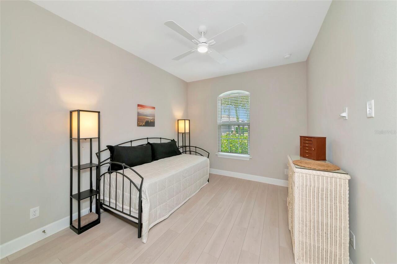 Listing Photo 34