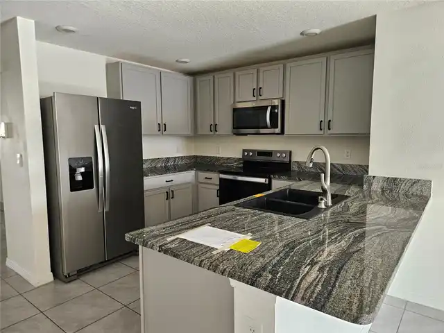 Listing Photo 9