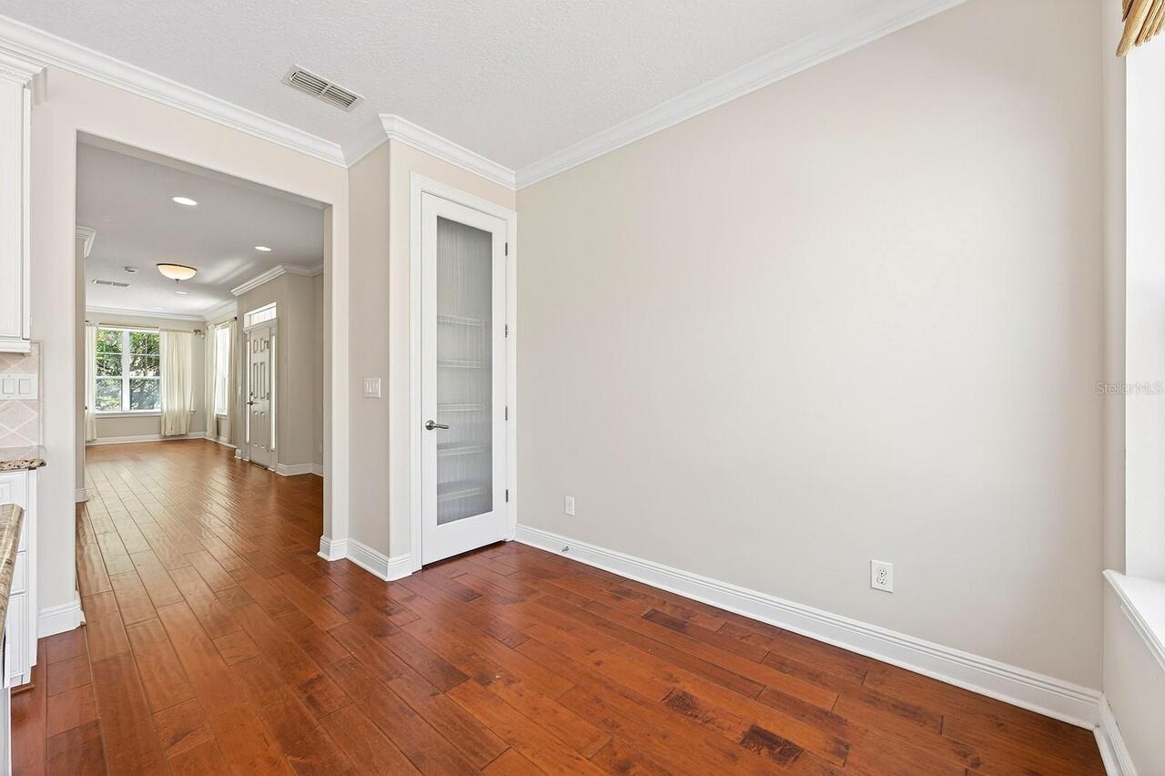Listing Photo 14