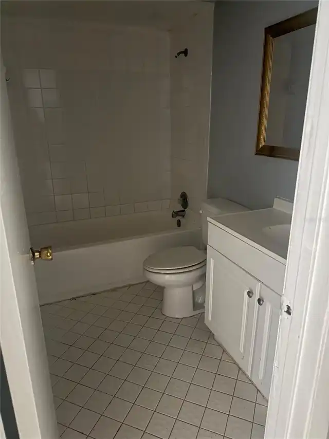 Listing Photo 11