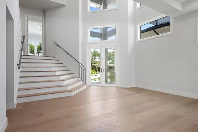 Listing Photo 18