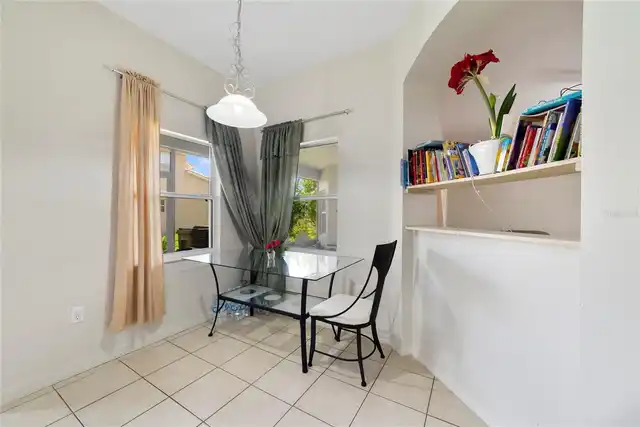 Listing Photo 11