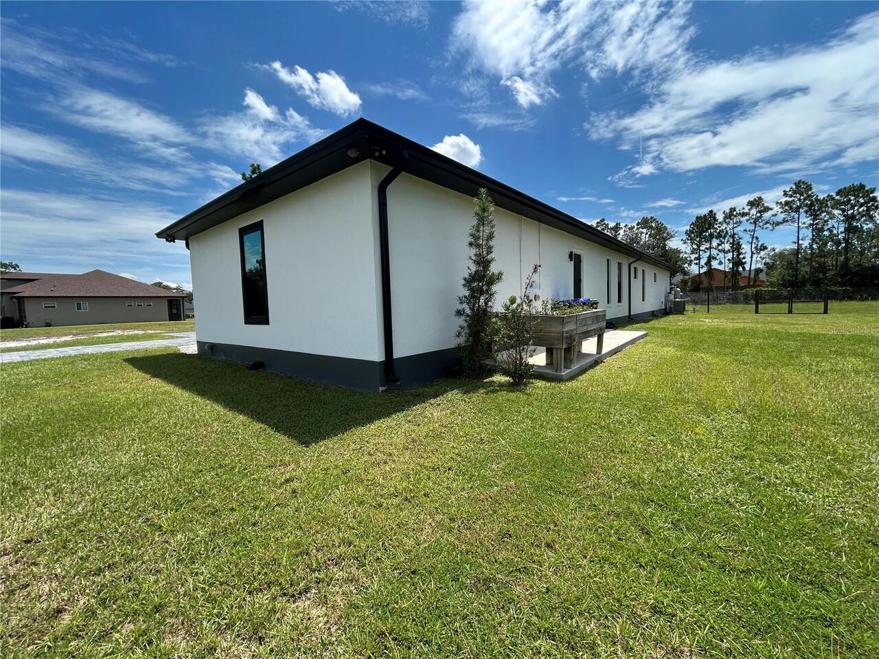 Listing Photo 43