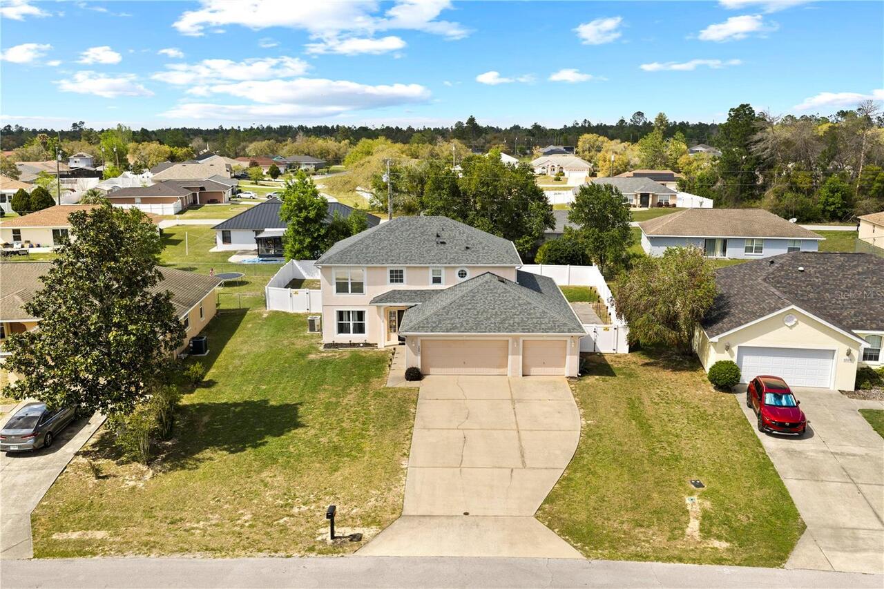 Listing Photo 12