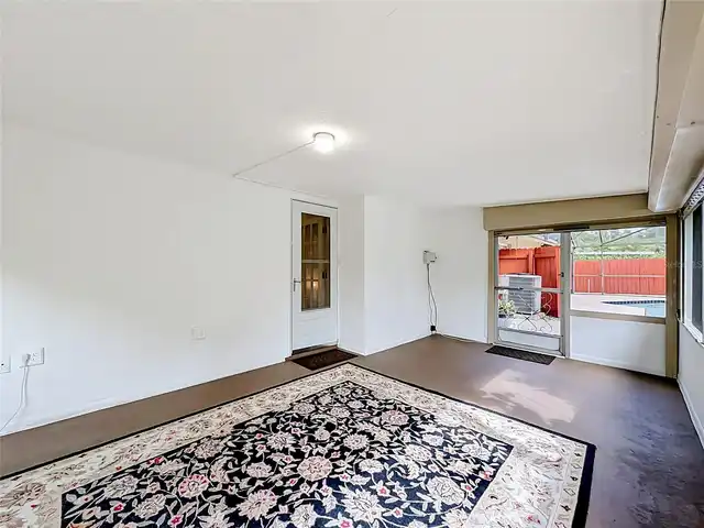 Listing Photo 34