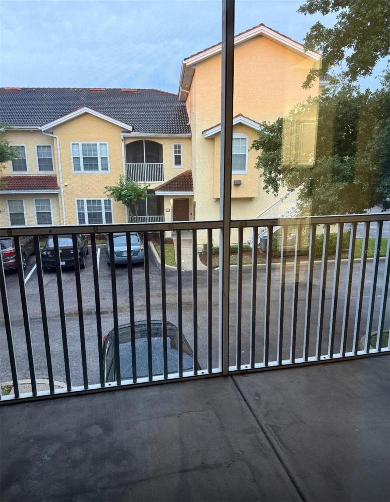 Listing Photo 10