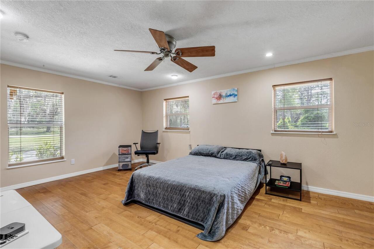 Listing Photo 25