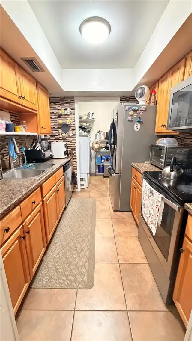 Listing Photo 9