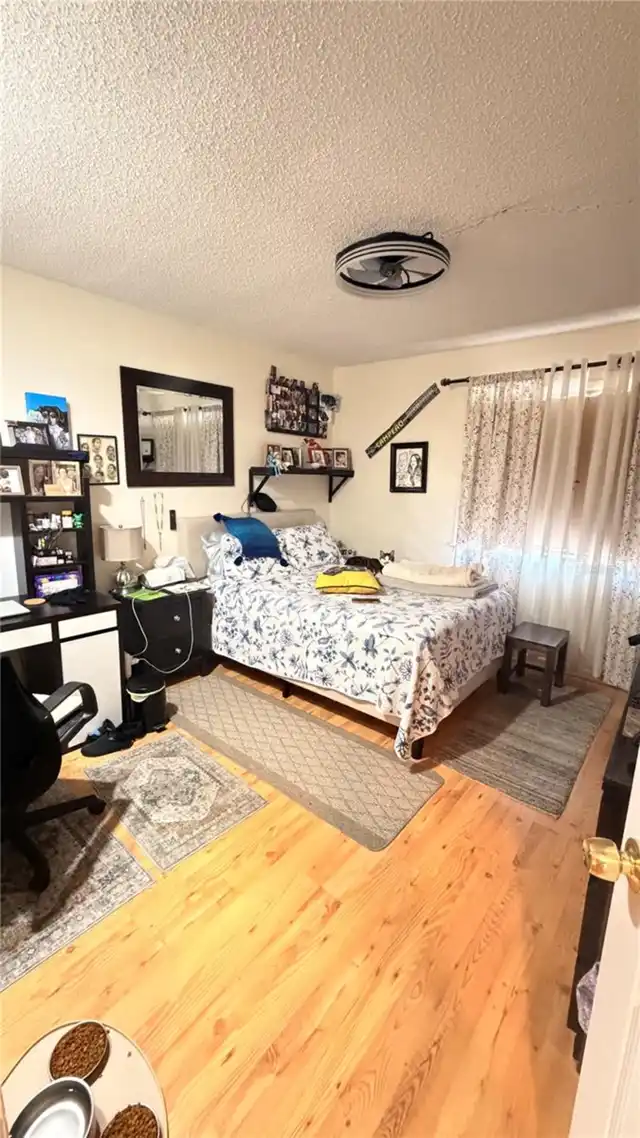 Listing Photo 17