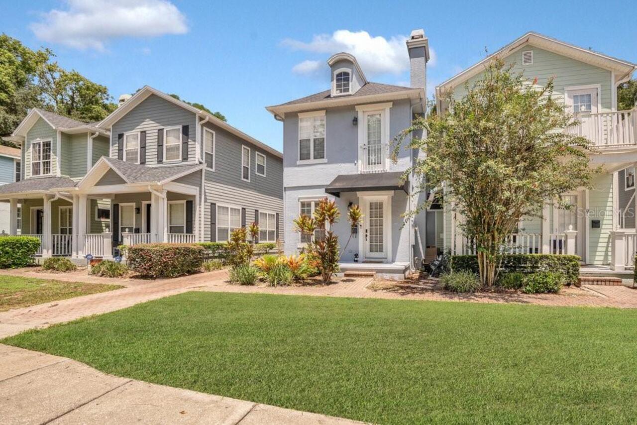 3BR, Residential Lease, 2BA, $3,200
Read More