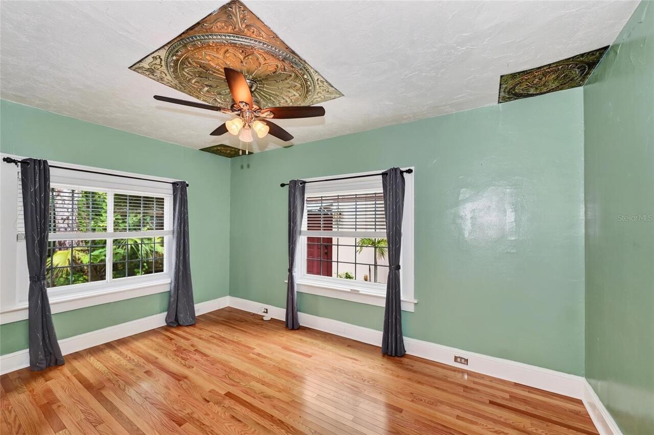 Listing Photo 9