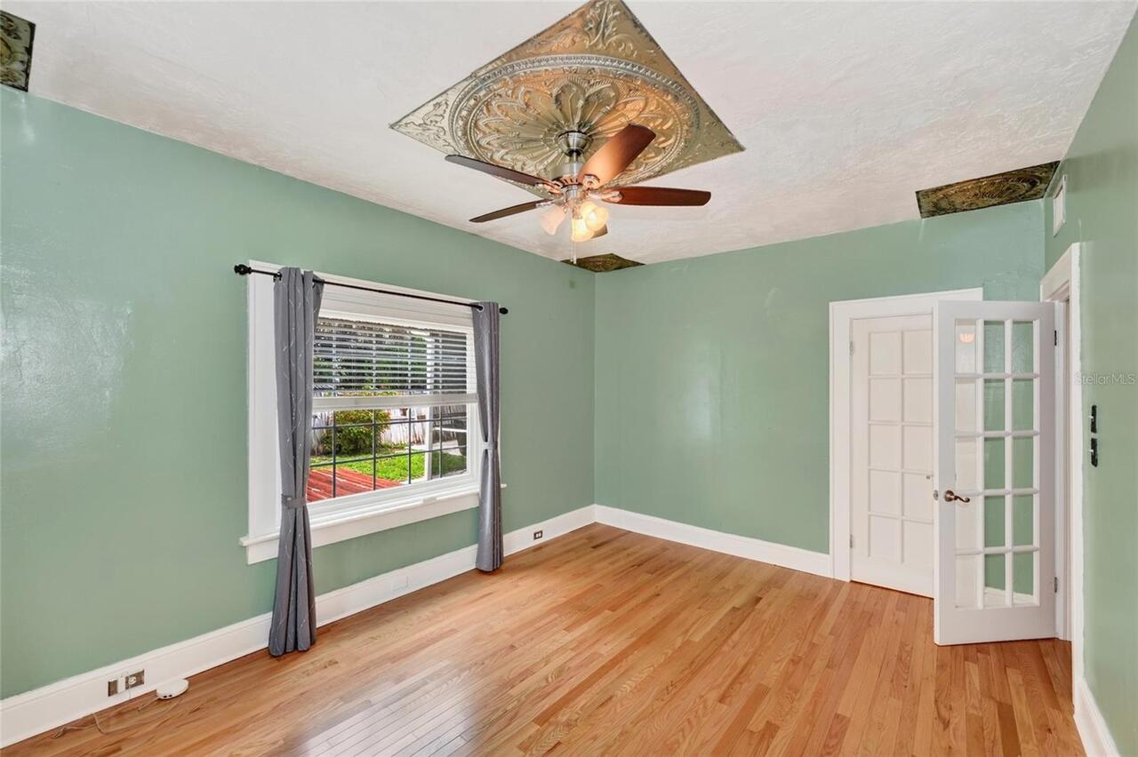 Listing Photo 11