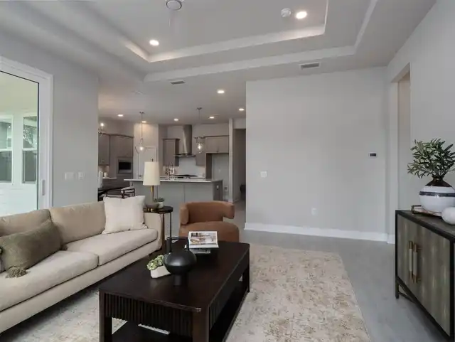 Listing Photo 9