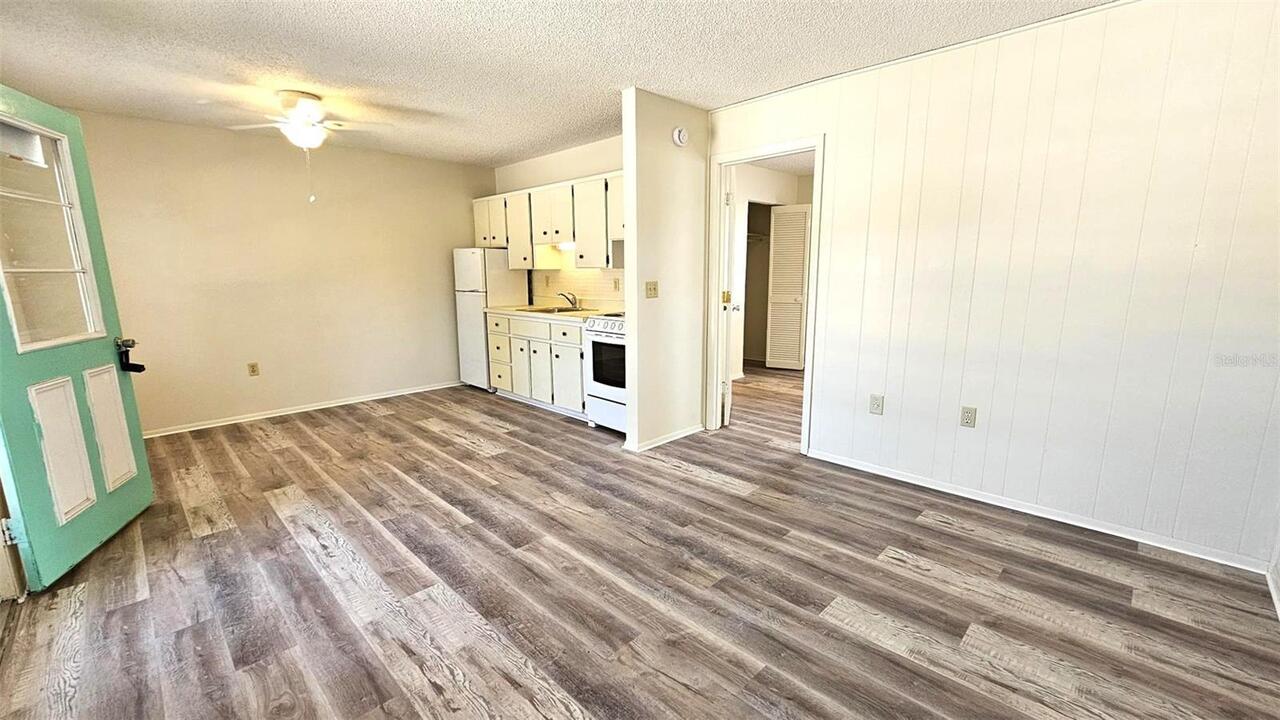 Listing Photo 6