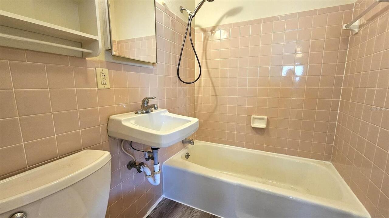 Listing Photo 15
