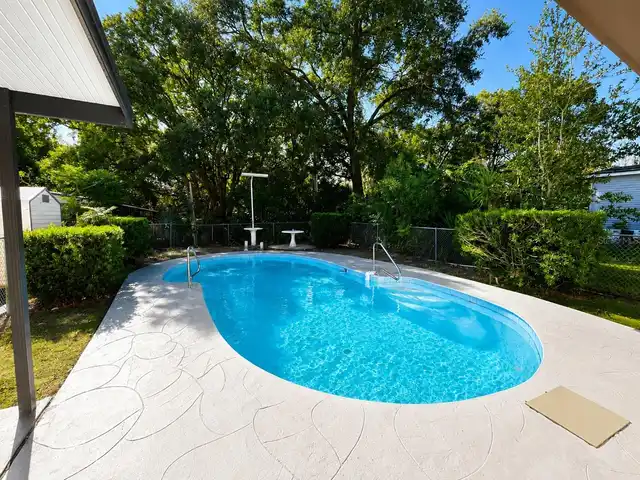 Listing Photo 8