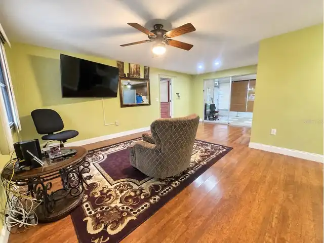 Listing Photo 7