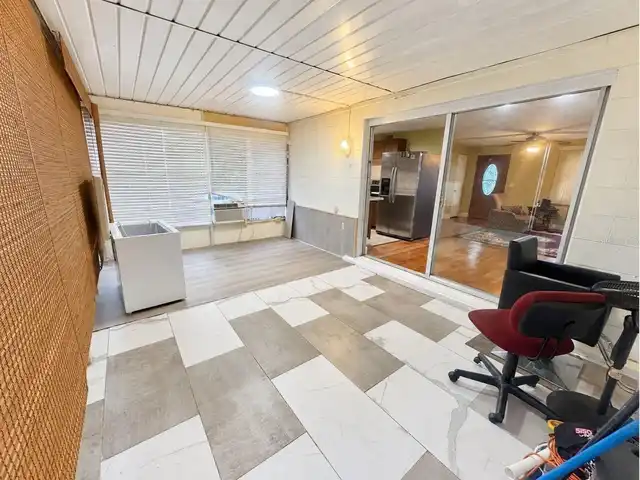 Listing Photo 14