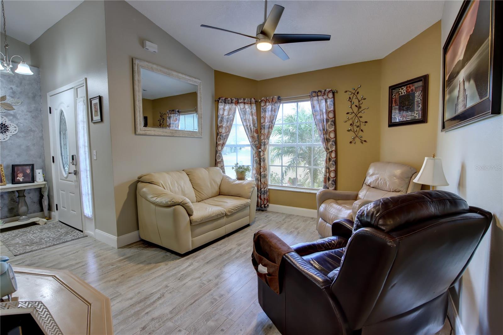 Listing Photo 7