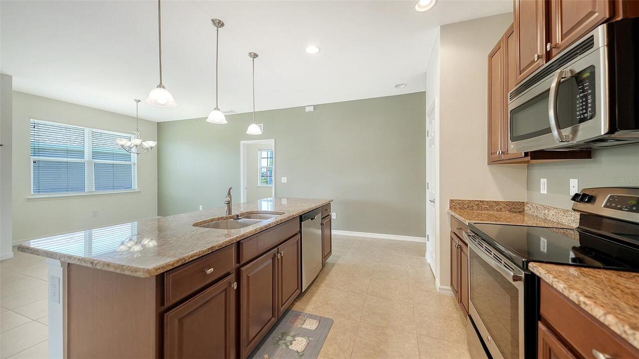 Listing Photo 10