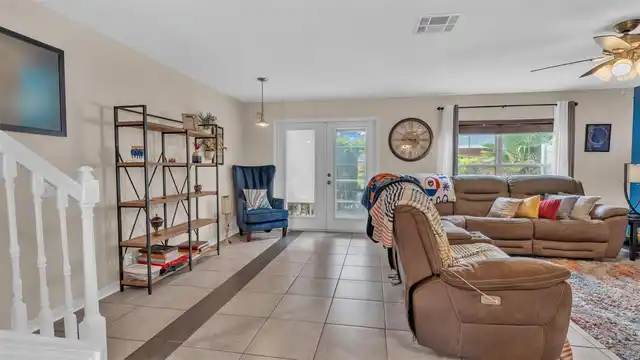 Listing Photo 17