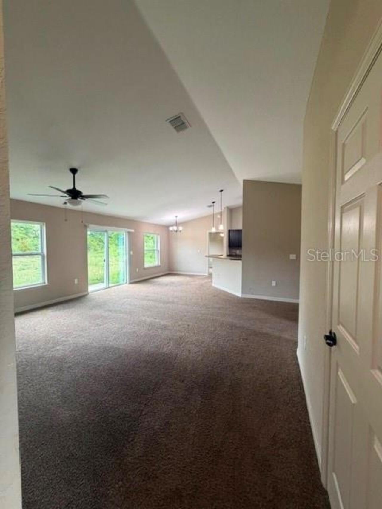 Listing Photo 8