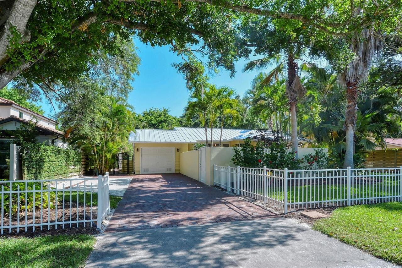 Sarasota Real Estate