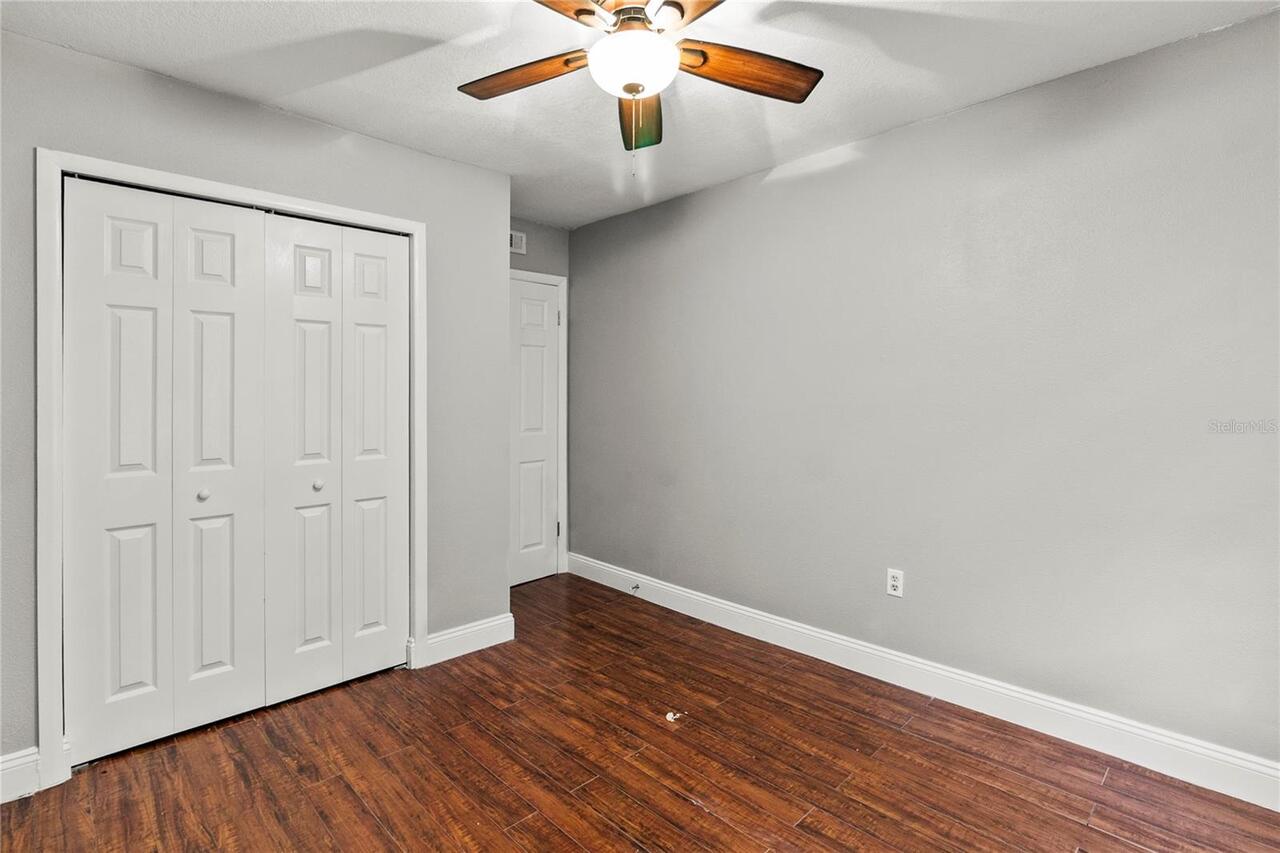Listing Photo 9