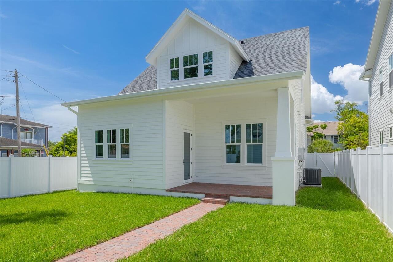 Listing Photo 6
