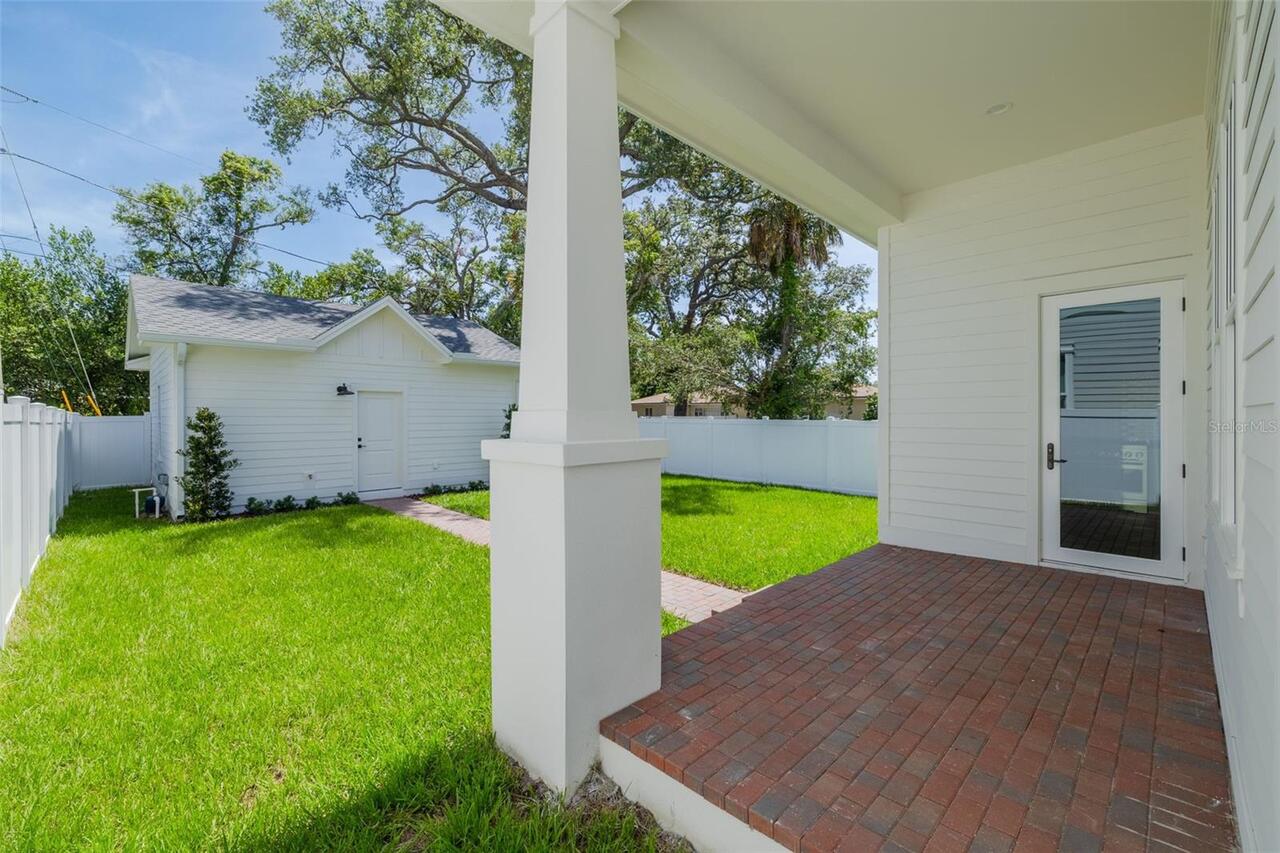 Listing Photo 7