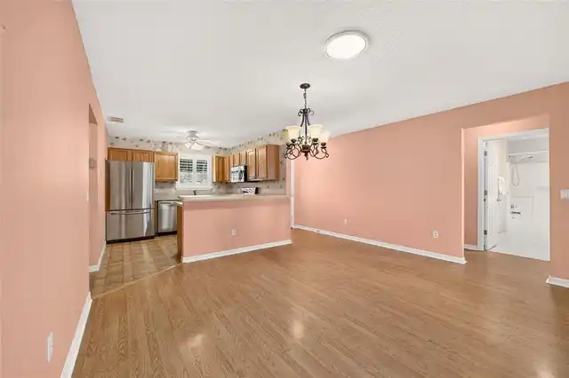 Listing Photo 7