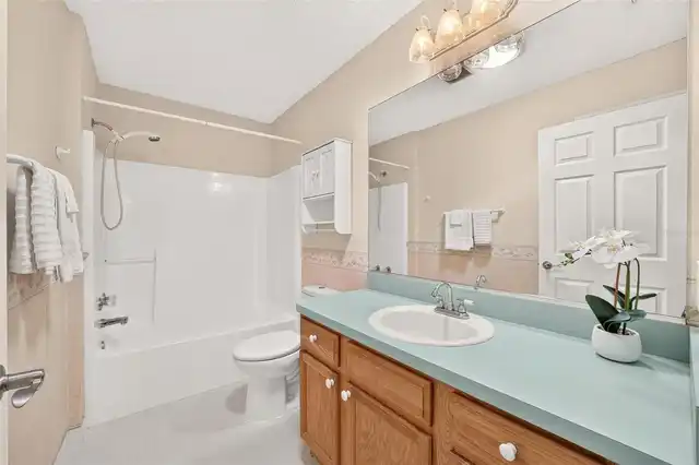 Listing Photo 19