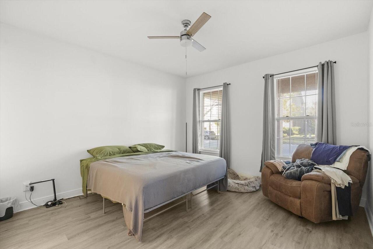 Listing Photo 14