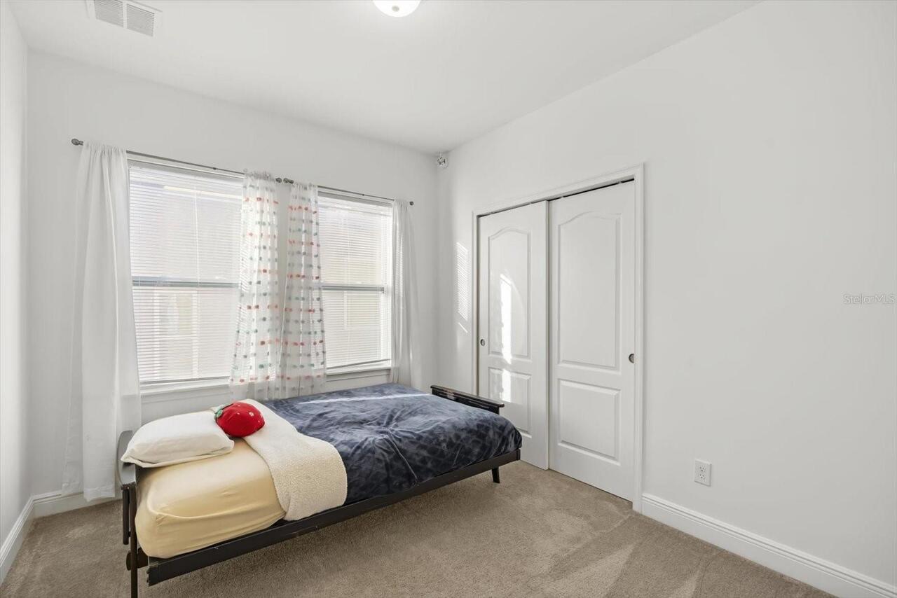Listing Photo 17